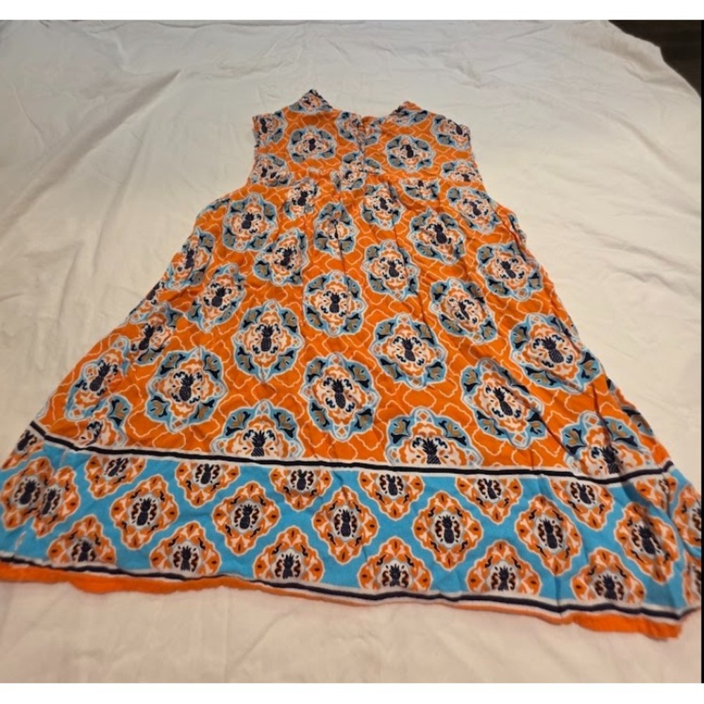 Crown & Ivy Orange Blue Pineapple Medallion Smocked Neck Sleeveless Top Medium
